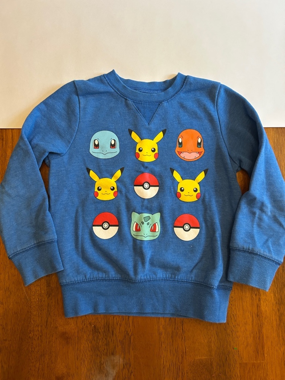 Pokemon Sweatshirt Boy Size 5 Blue Graphic Pikachu Charmander Bulbasaur Crewneck
